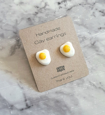 Fried eggs, funny food earrings - Hand made clay stud earrings
