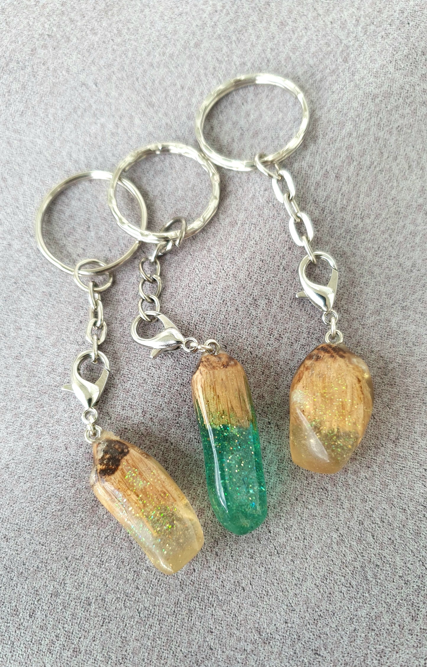 Secret wood keychains - resin, glitter and wood