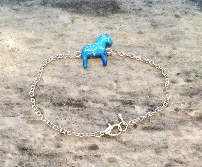 Decorative dalecarlia bracelet